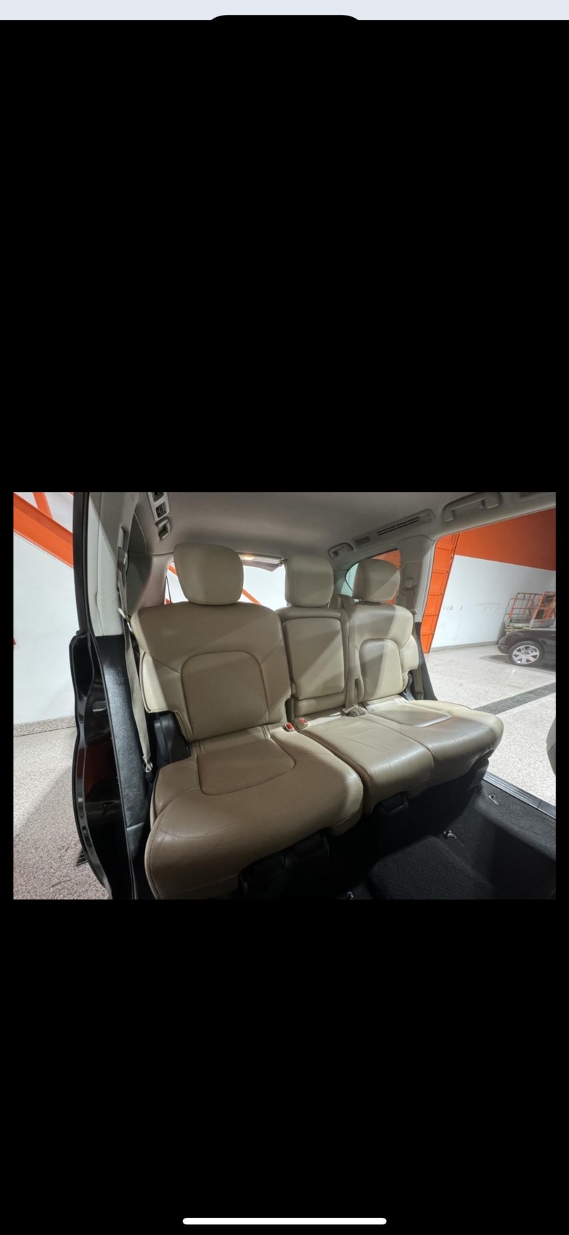 Nissan Armada Vehicle Full-screen Gallery Image 23