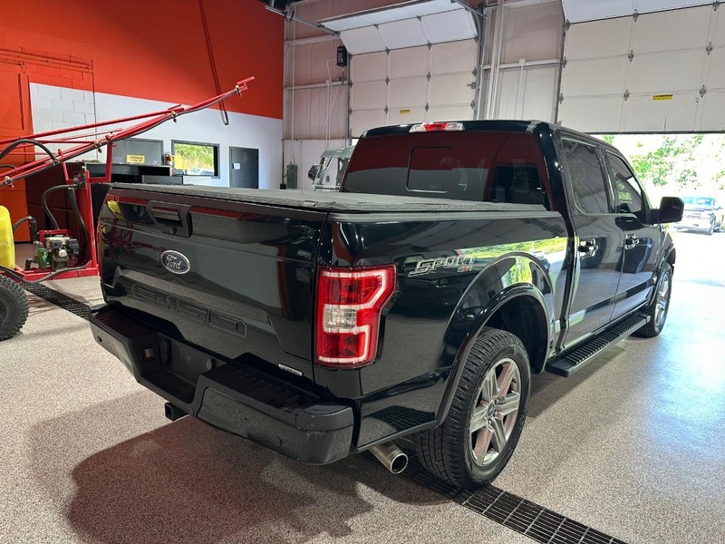 2018 Ford F-150 XLT photo 3