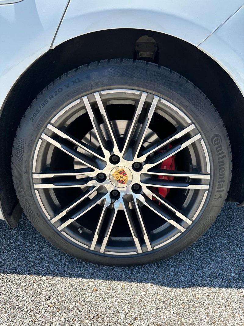 2015 Porsche Panamera Turbo photo 8