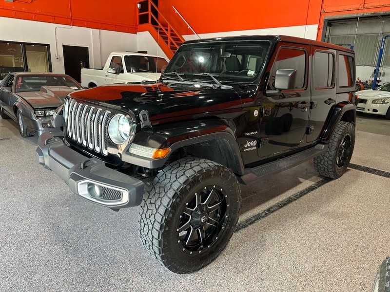 2018 Jeep Wrangler Unlimited Sahara photo 6