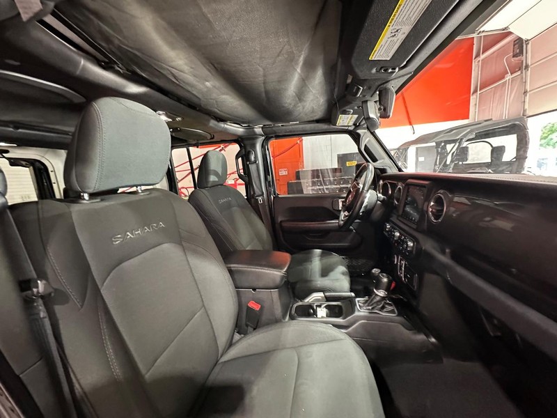 2018 Jeep Wrangler Unlimited Sahara photo 14