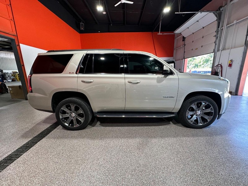 2016 Gmc Yukon SLE photo 4