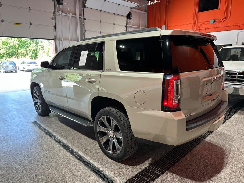 2016 Gmc Yukon SLE photo 7