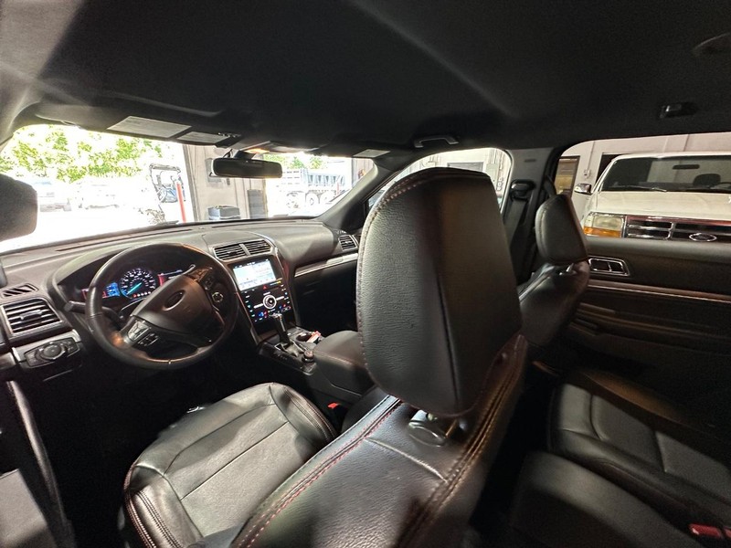 2019 Ford Explorer Sport photo 12