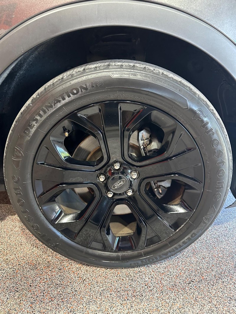 2019 Ford Explorer Sport photo 17