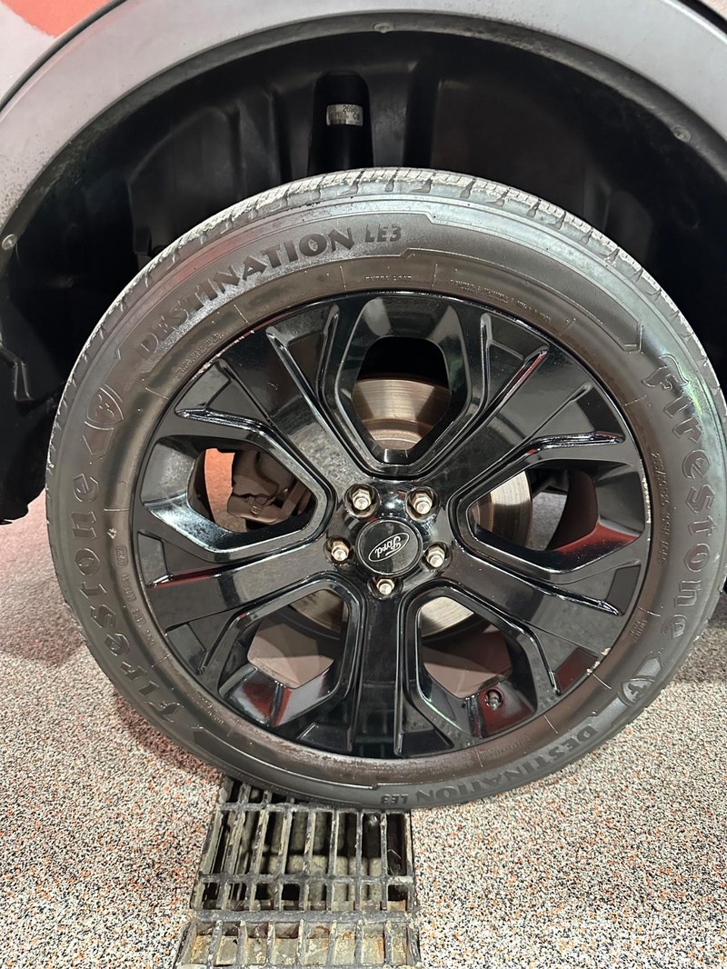 2019 Ford Explorer Sport photo 18