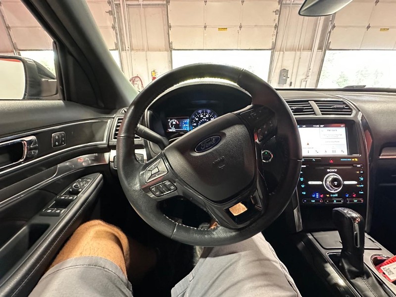 2019 Ford Explorer Sport photo 21