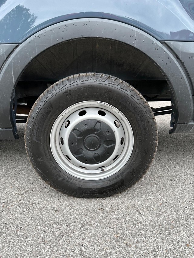 Ford Transit Van Vehicle Full-screen Gallery Image 9