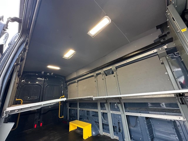 Ford Transit Van Vehicle Full-screen Gallery Image 14