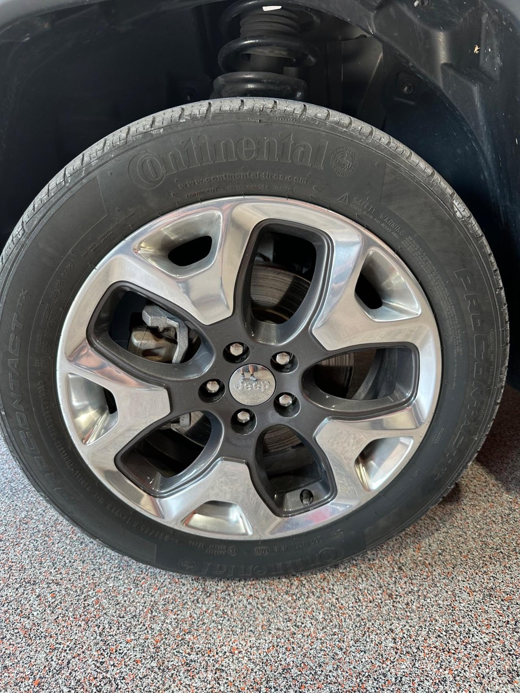 Jeep Compass Vehicle Full-screen Gallery Image 11