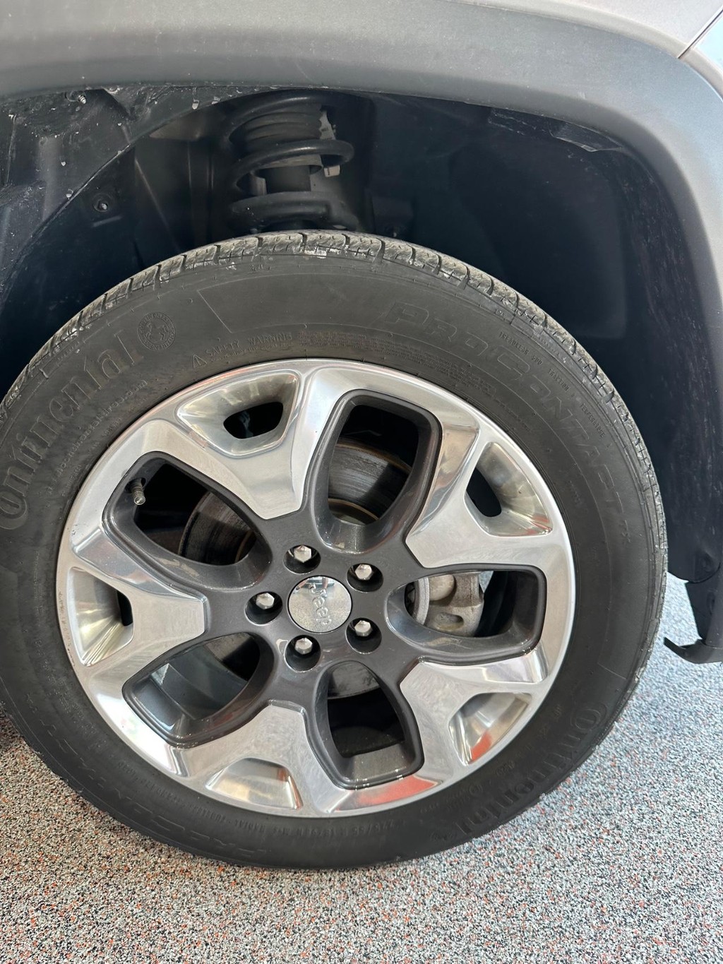 Jeep Compass Vehicle Full-screen Gallery Image 12