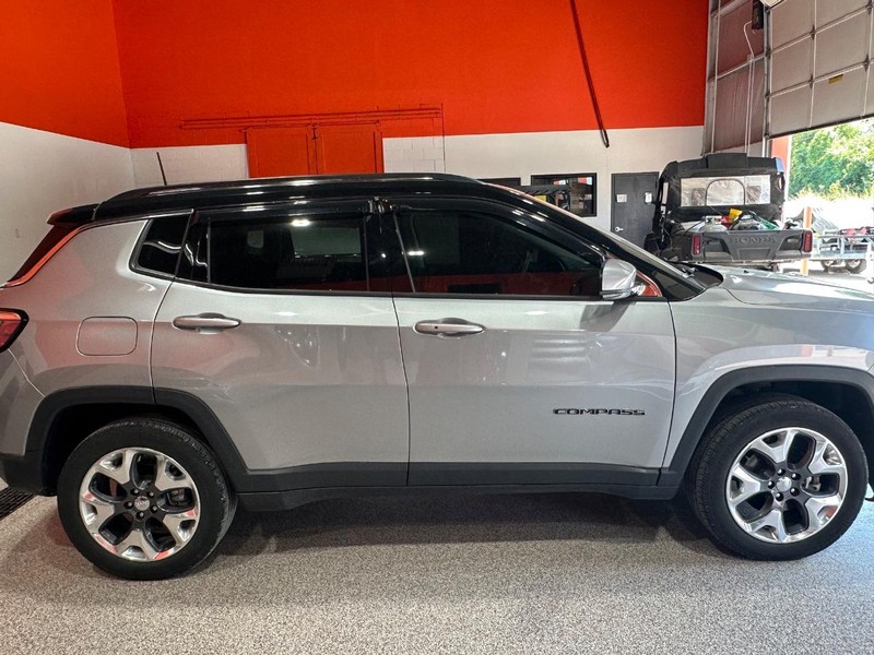 2019 Jeep Compass Limited photo 2