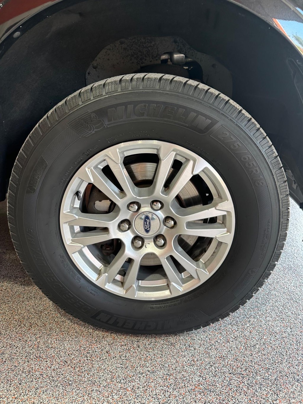 Ford F-150 Vehicle Full-screen Gallery Image 15