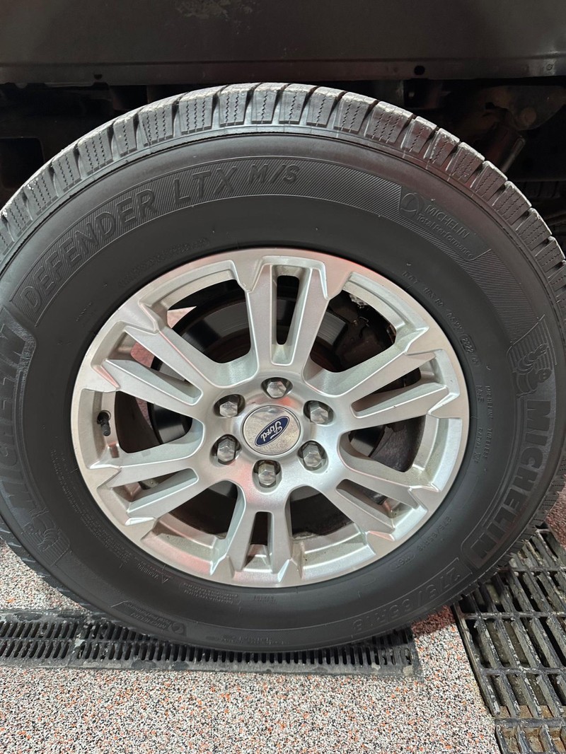 2015 Ford F-150 Lariat photo 6