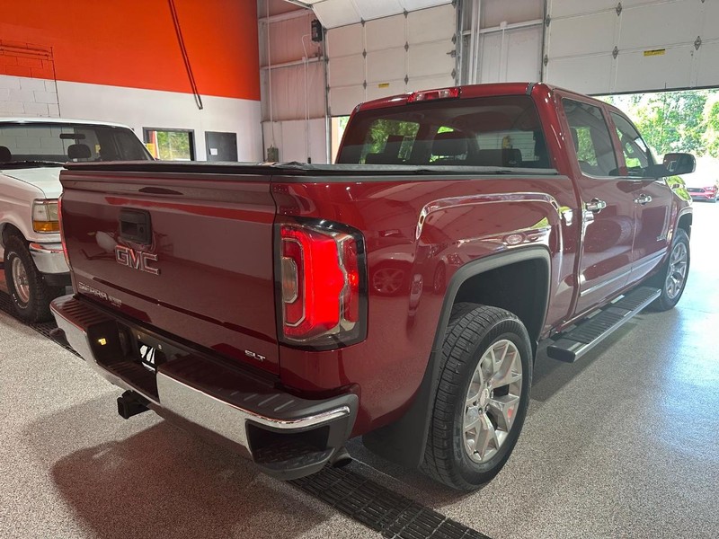 2018 Gmc Sierra 1500 SLT photo 3