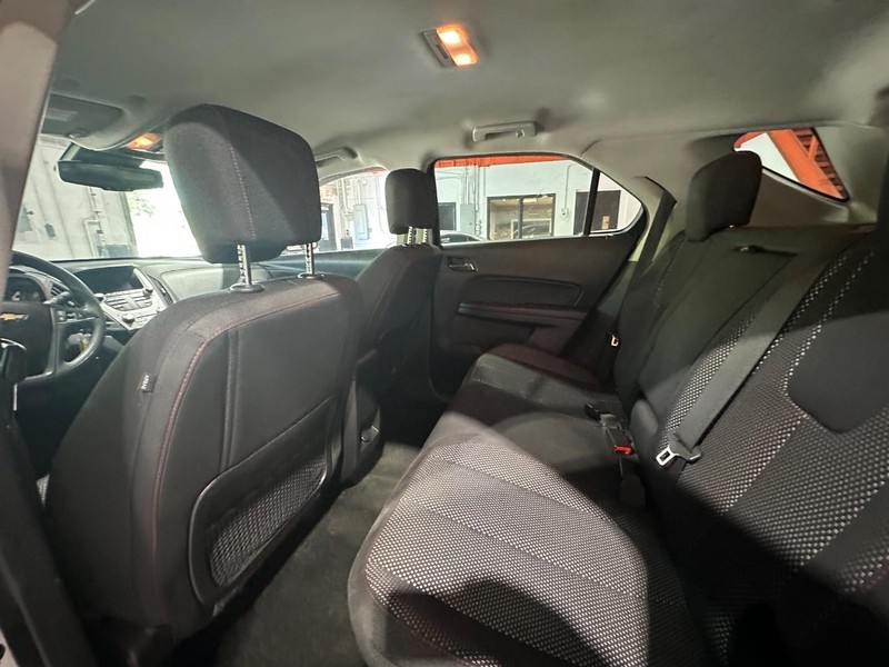 2017 Chevrolet Equinox LS photo 11