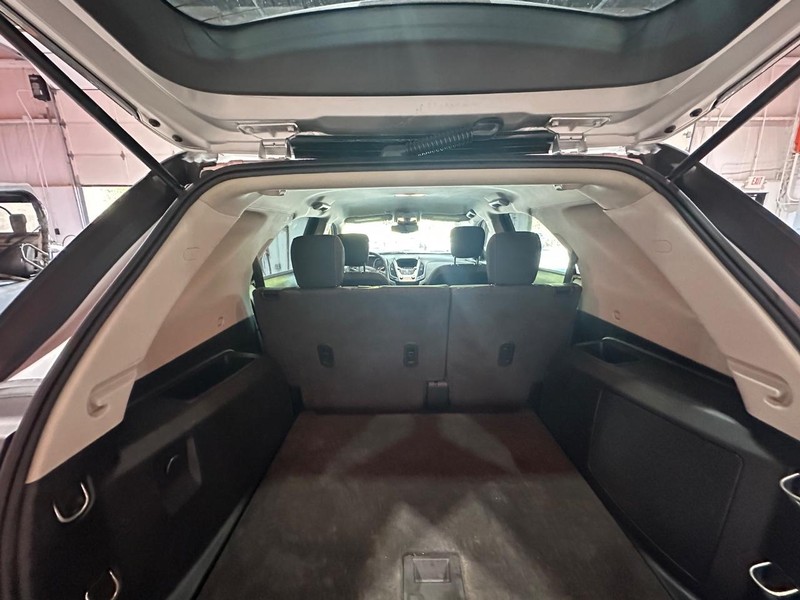 2017 Chevrolet Equinox LS photo 15