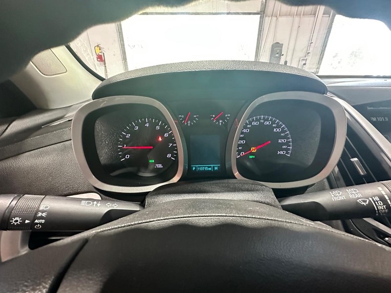 2017 Chevrolet Equinox LS photo 20