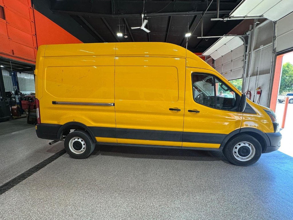 Ford Transit Cargo Van Vehicle Full-screen Gallery Image 2