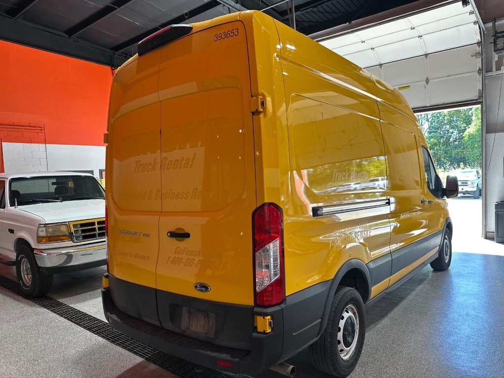 Ford Transit Cargo Van Vehicle Full-screen Gallery Image 5