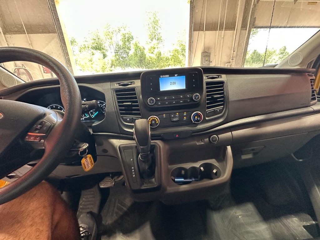 Ford Transit Cargo Van Vehicle Full-screen Gallery Image 19