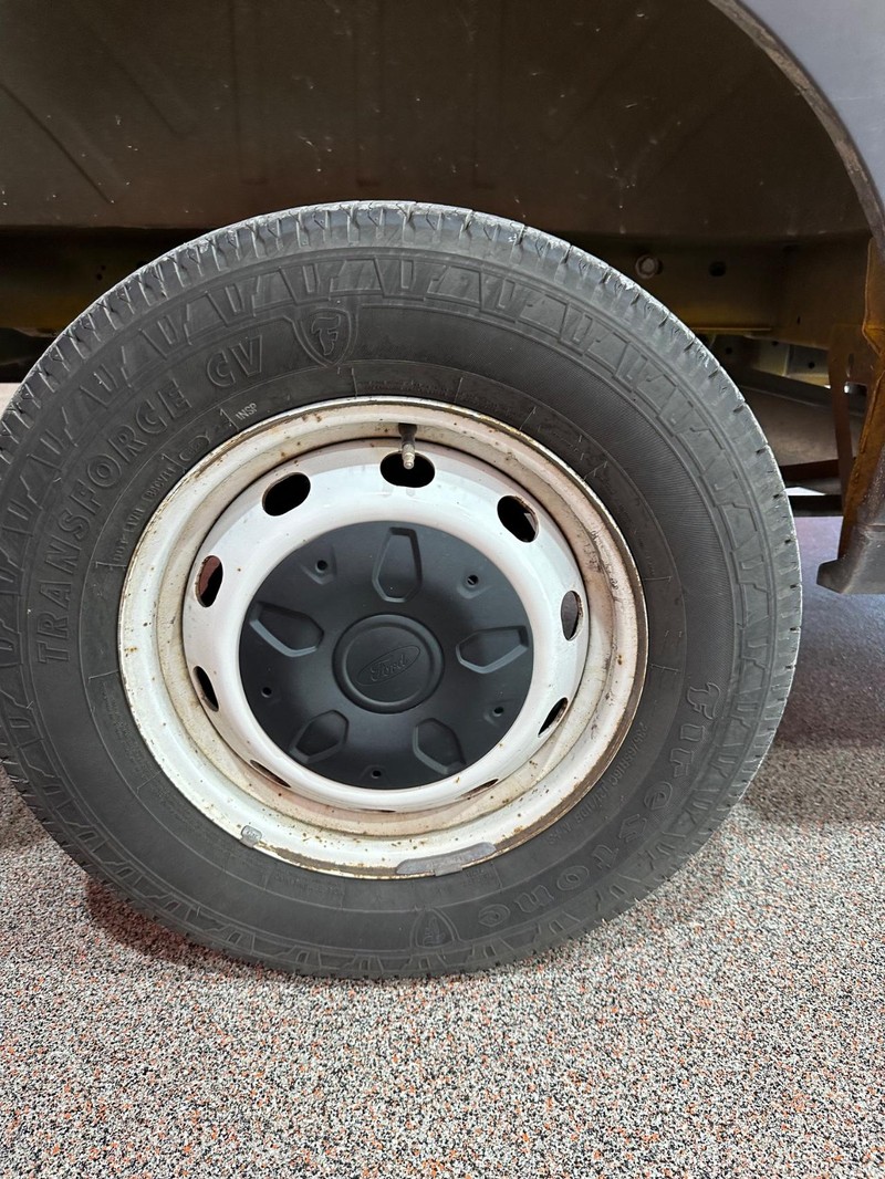 2021 Ford Transit Cargo Van photo 16