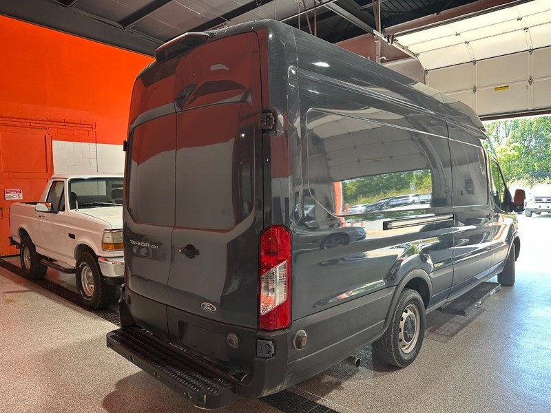 2020 Ford Transit Cargo Van photo 3