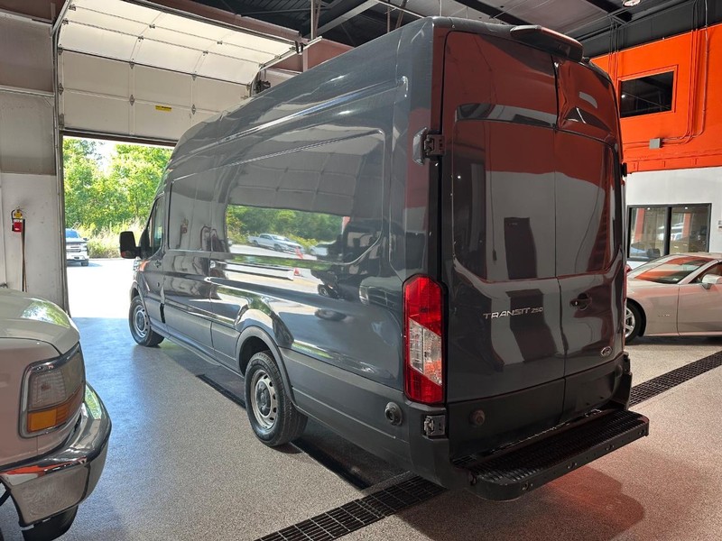 2020 Ford Transit Cargo Van photo 5