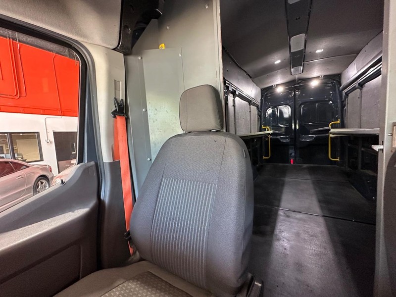 2020 Ford Transit Cargo Van photo 11