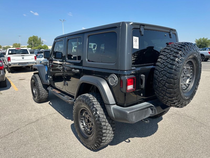 2019 Jeep Wrangler Unlimited Sport S photo 3