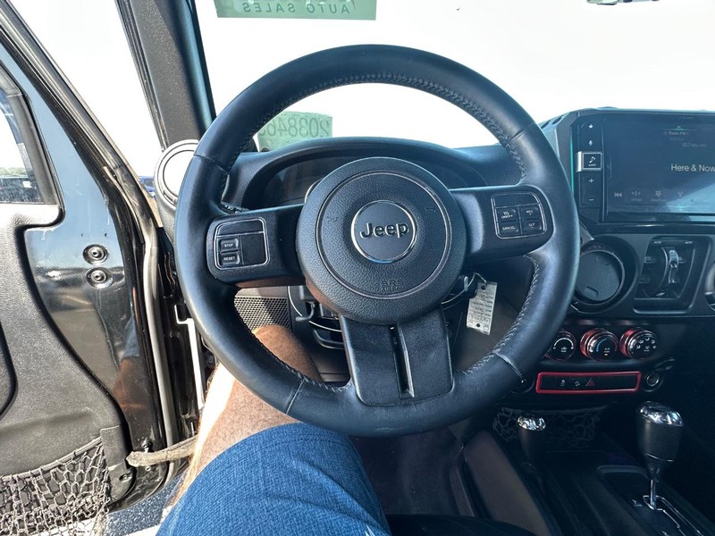 2014 Jeep Wrangler Unlimited Sport photo 13