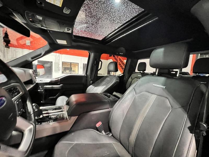 2015 Ford F-150 Platinum photo 12