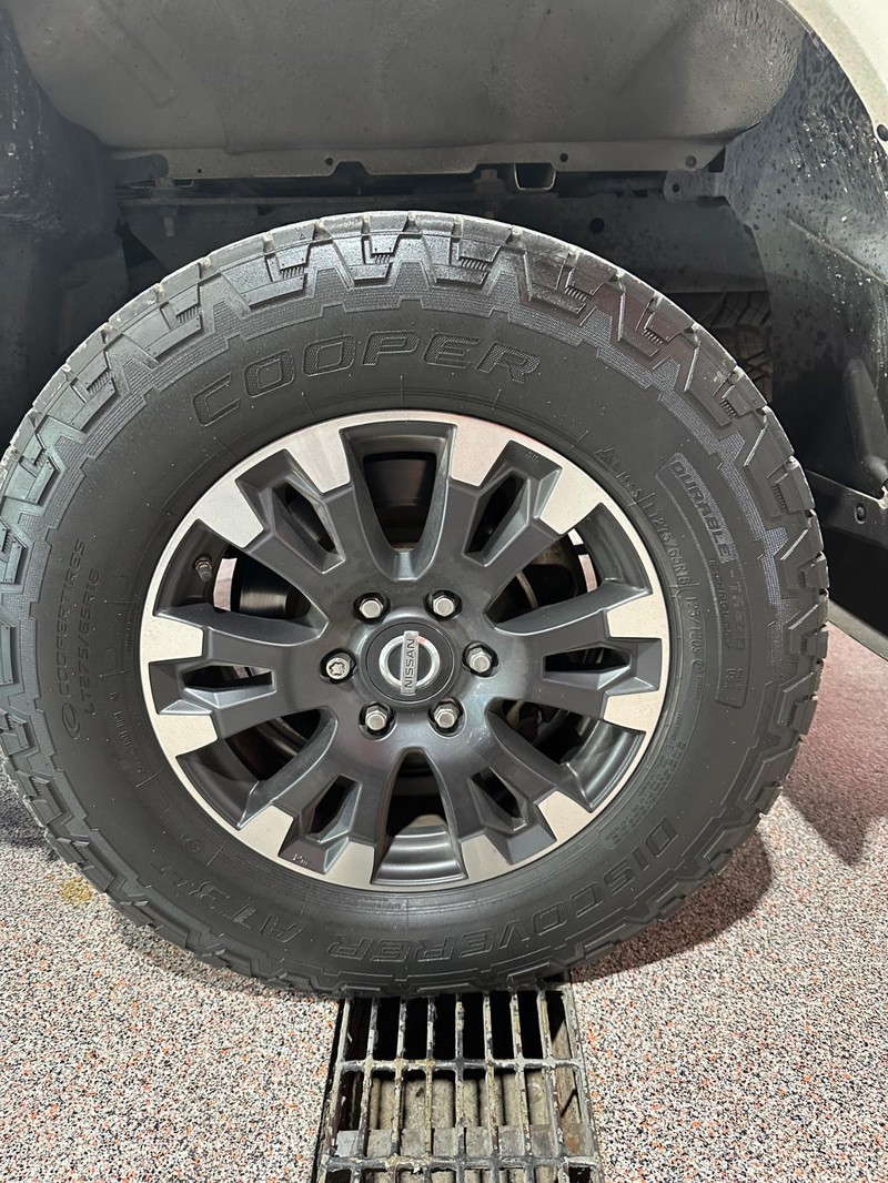 2018 Nissan Titan PRO-4X photo 10