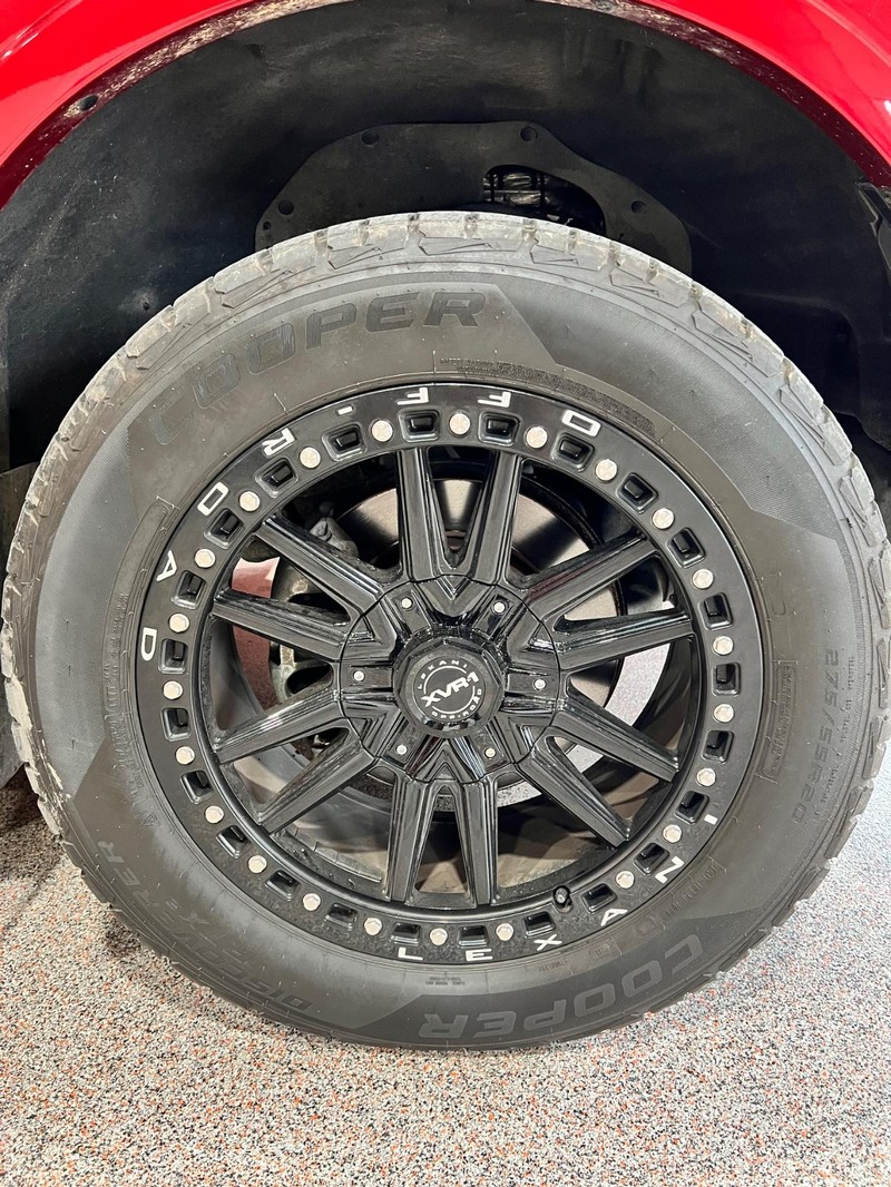 2018 Ford F-150 XLT photo 16