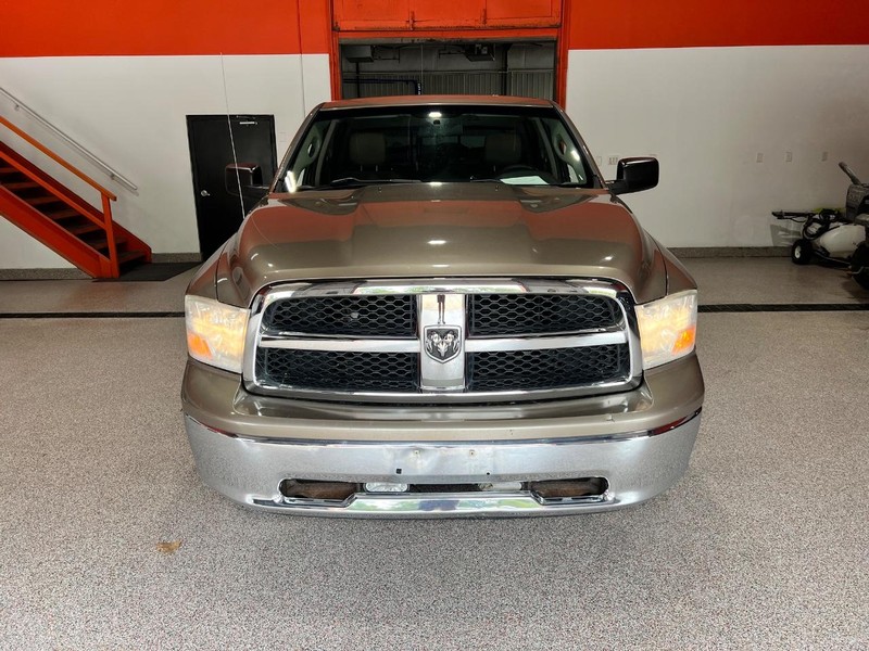 2009 Dodge Ram SLT photo 10