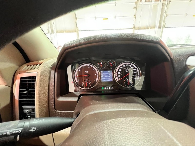 2009 Dodge Ram SLT photo 18