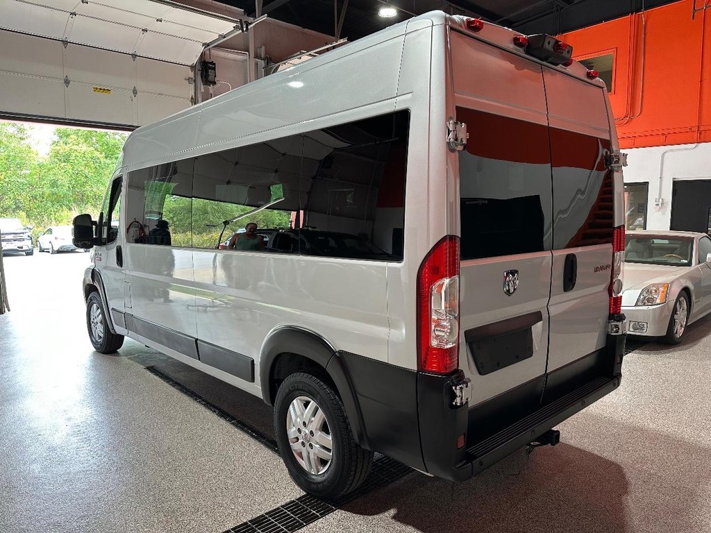 Ram ProMaster Window Van Vehicle Full-screen Gallery Image 3