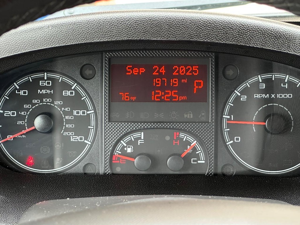 Ram ProMaster Window Van Vehicle Full-screen Gallery Image 31