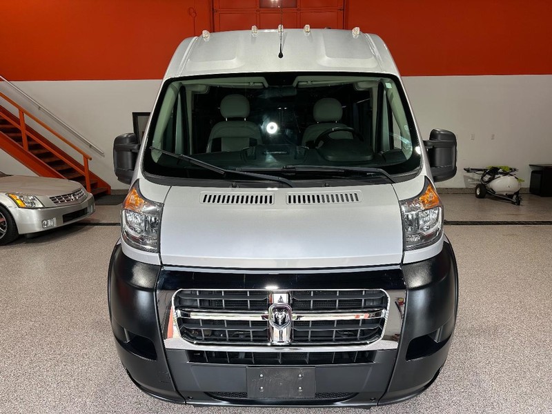 Ram ProMaster Window Van Vehicle Full-screen Gallery Image 6