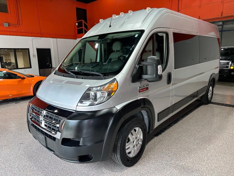 Ram ProMaster Window Van Vehicle Full-screen Gallery Image 7