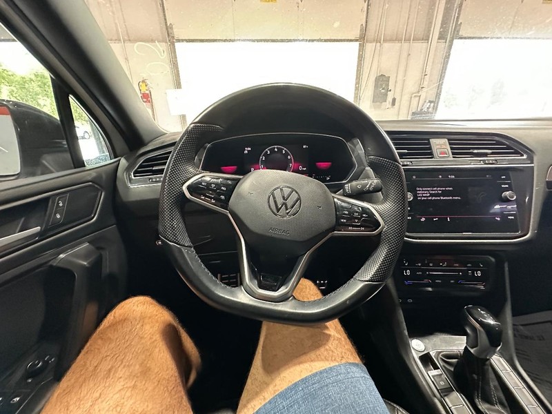 Volkswagen Tiguan Vehicle Full-screen Gallery Image 20