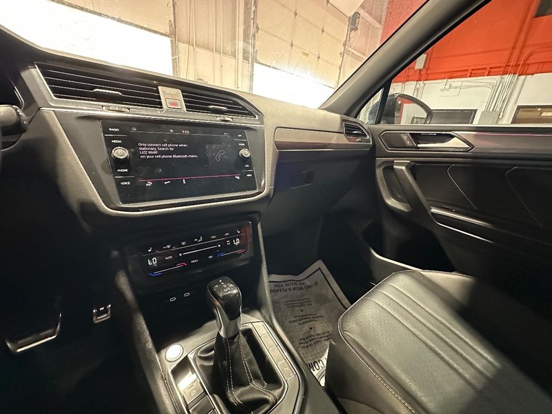 Volkswagen Tiguan Vehicle Full-screen Gallery Image 22