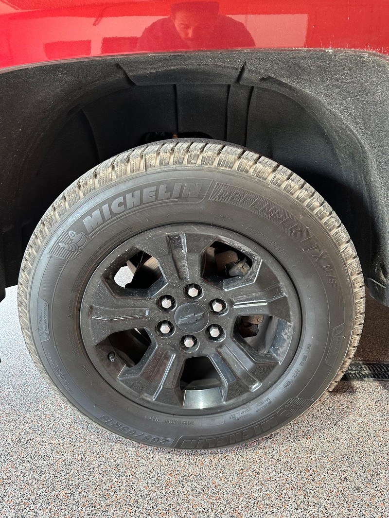 Chevrolet Silverado 1500 Vehicle Full-screen Gallery Image 7