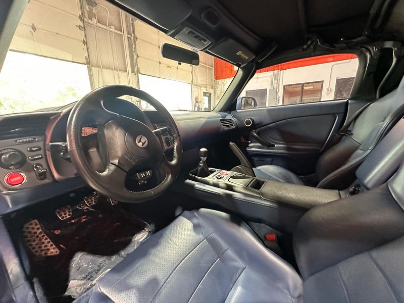 2002 Honda S2000 photo 12