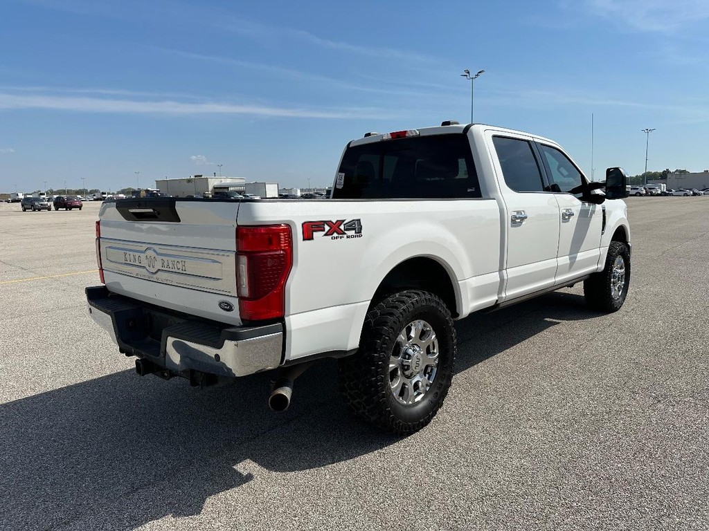 Ford Super Duty F-250 SRW Vehicle Full-screen Gallery Image 2