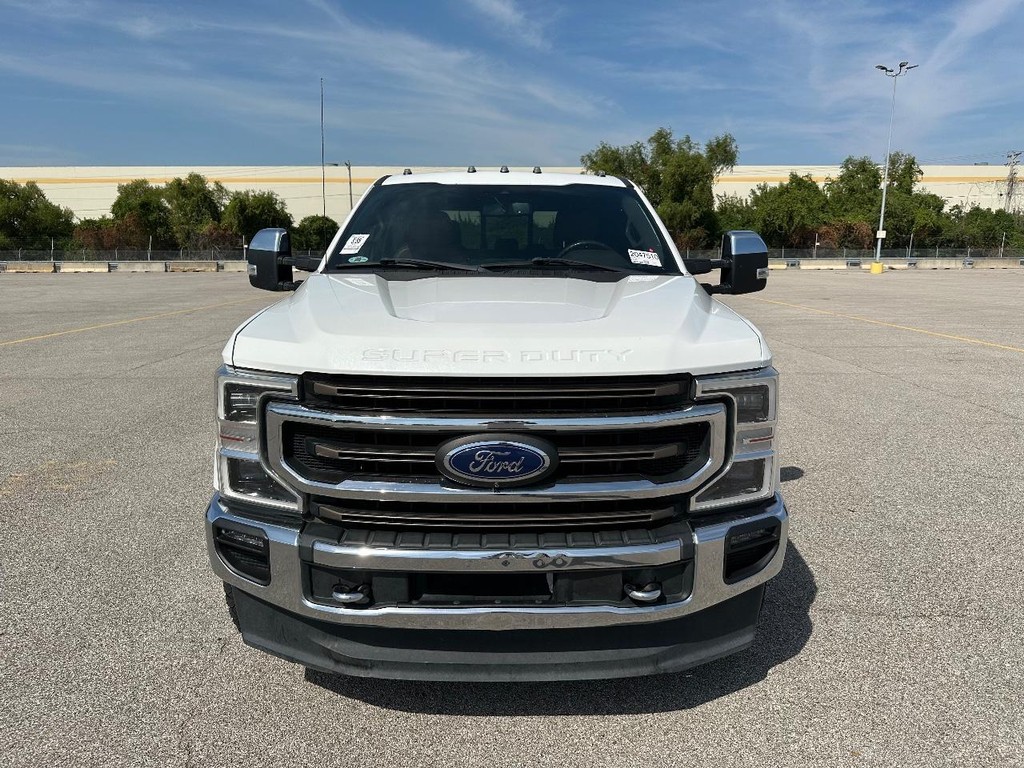 Ford Super Duty F-250 SRW Vehicle Full-screen Gallery Image 8