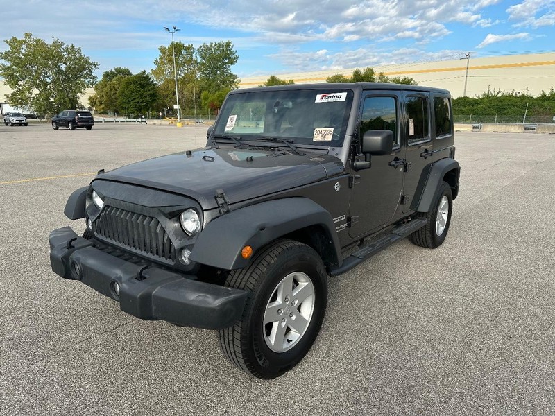 Jeep Wrangler JK Unlimited Vehicle Full-screen Gallery Image 9