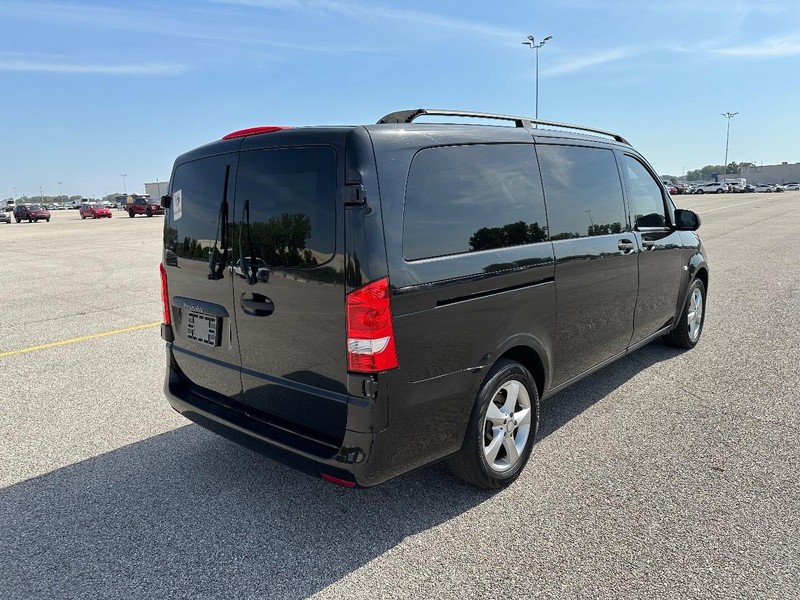 2018 Mercedes Benz Metris Van Passenger photo 4
