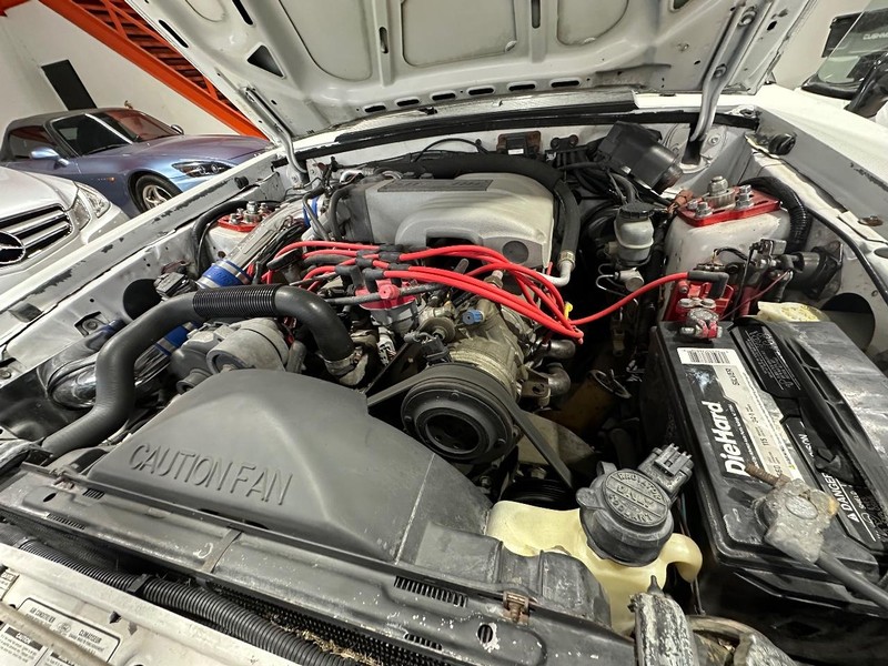 Ford Mustang Vehicle Full-screen Gallery Image 24