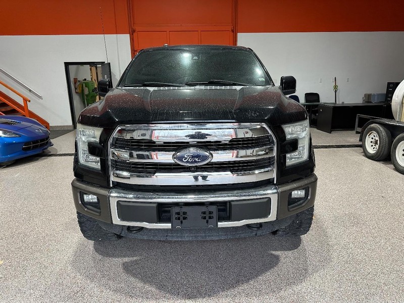 Ford F-150 Vehicle Full-screen Gallery Image 8